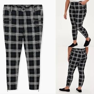 TORRID BLACK & TEAL PLAID PONTE MULTI ZIP SKINNY ANKLE PANT Size 10. NWT